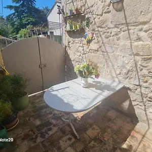 Maison De Charme Pittoresque Lez Avignon Villa